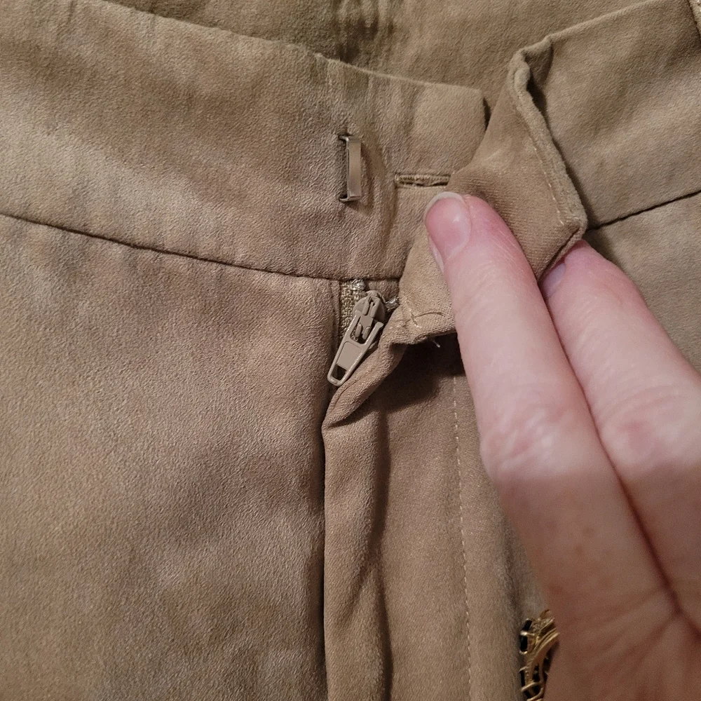 NWT Zara wide leg faux suede pants - M.         N57 - Picture 2 of 5